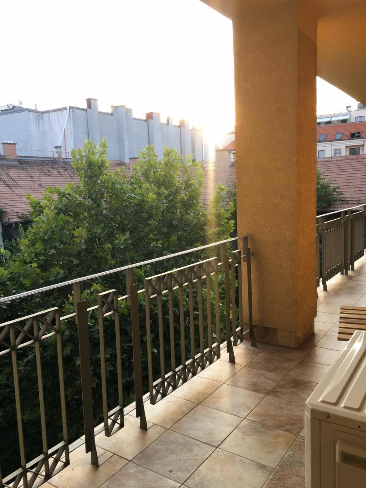 Only4U Budapest-Soho Apartments Budapeste Exterior foto